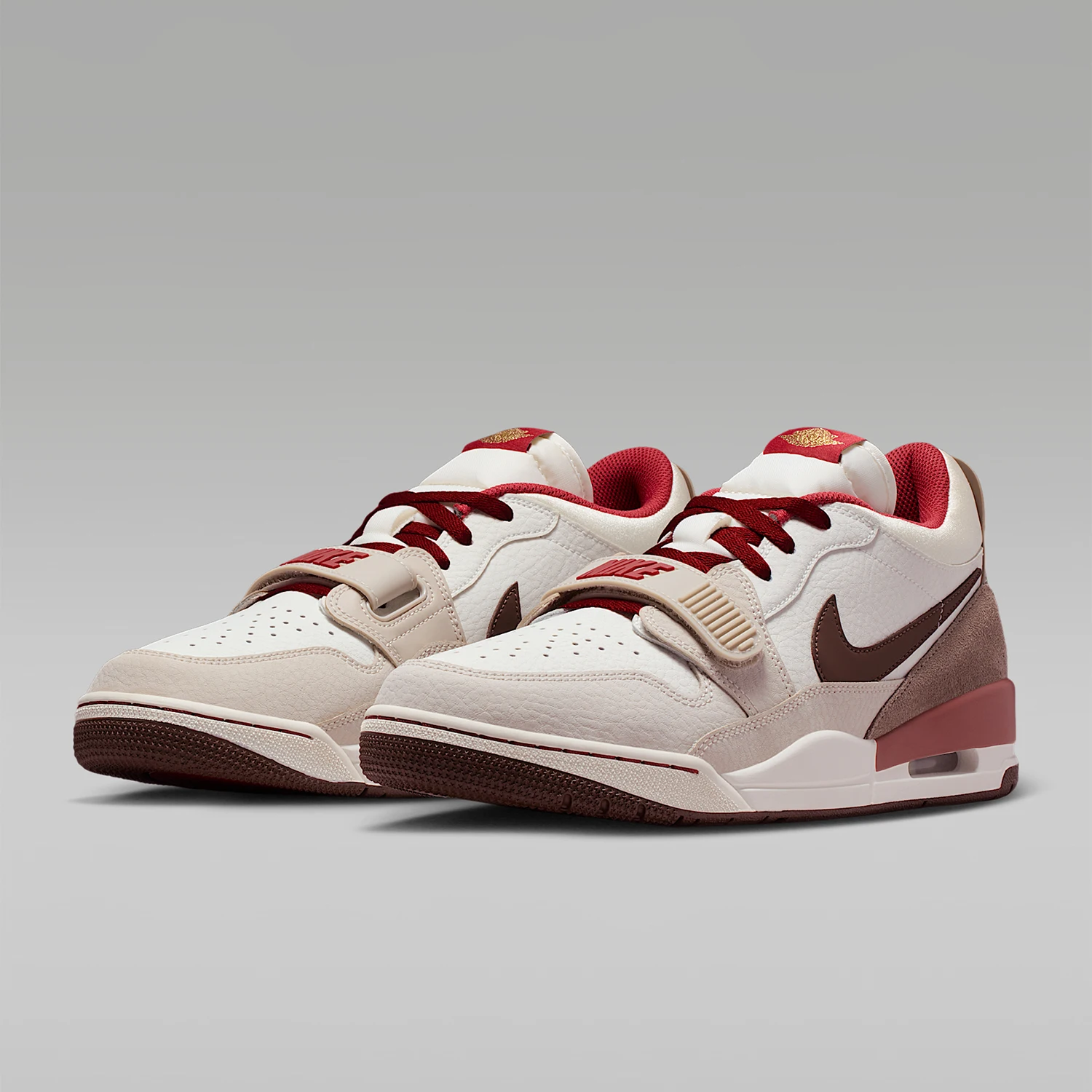 Nike Authentic JORDAN Men's Air Cushion Shock Absorption Wear-Resistant Sports Basketball Shoes IQ9783-121
Nike Authentic JORDAN Men's Air Cushion Shock Absorption Wear-Resistant Sports Basketball Shoes IQ9783-121