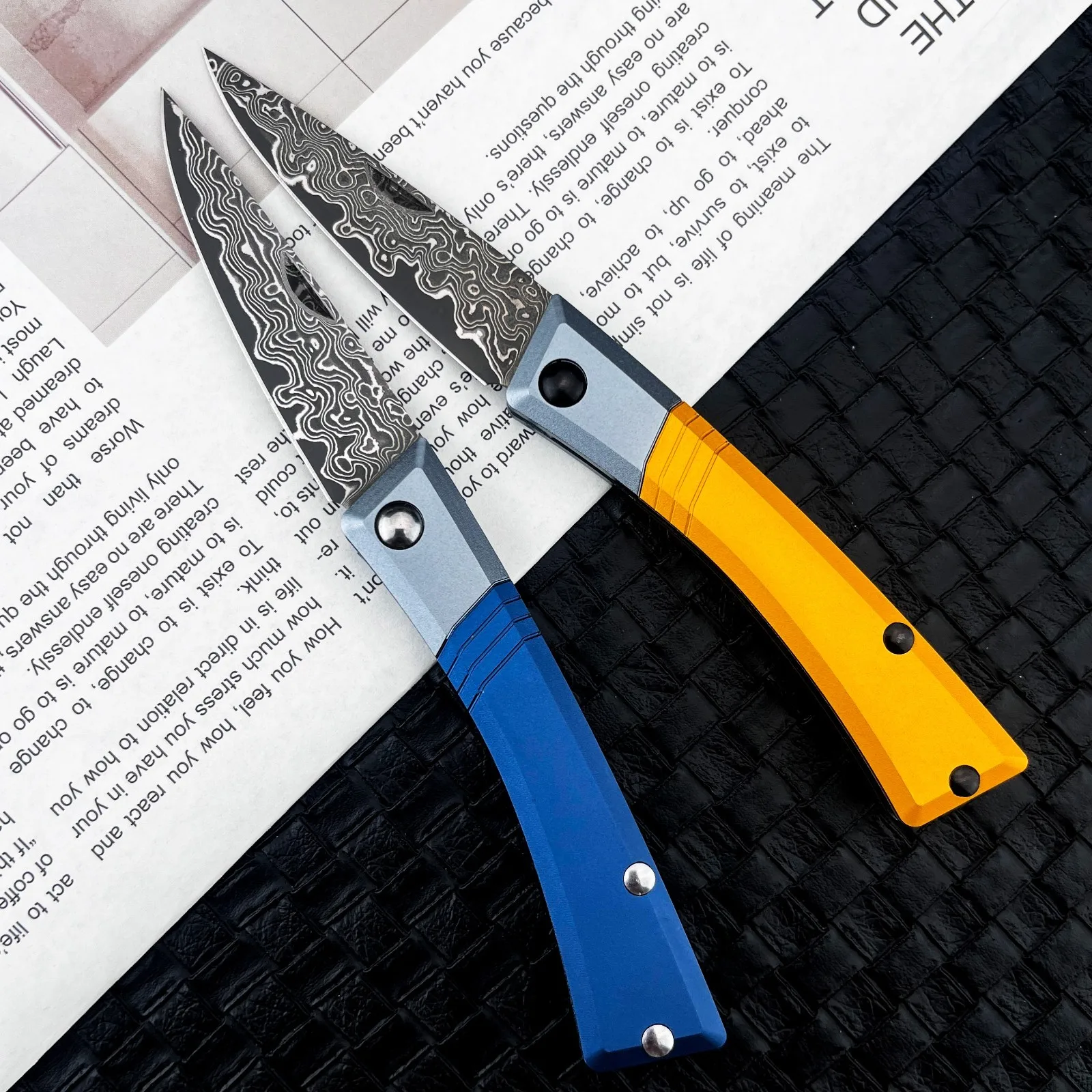 315 Damascus Steel Folding Knife with High-Quality Aluminum Handle Portable Outdoor Jungle Knife for Camping EDC Adventure Tool
315 Damascus Steel Folding Knife with High-Quality Aluminum Handle Portable Outdoor Jungle Knife for Camping EDC Adventure Tool