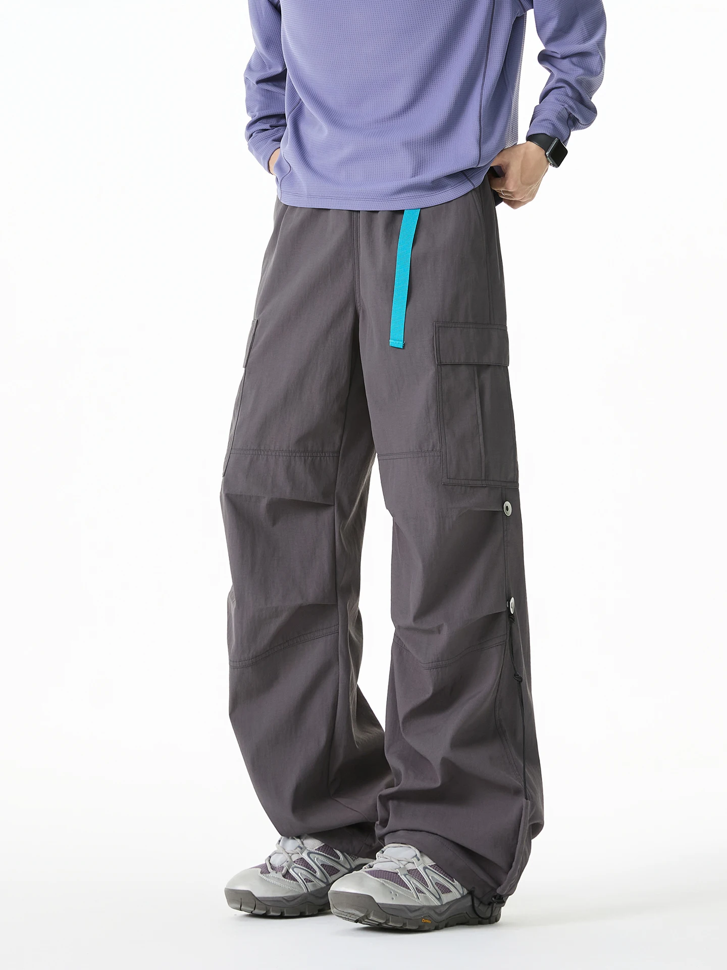 Мужские брюки Boyue American Sle Cargo, рабочие брюки-парашютчики, спортивные, модные, брендовые, молодежные, уличные, с широкими штанинами, устойчивые к разрывам
Мужские брюки Boyue American Sle Cargo, рабочие брюки-парашютчики, спортивные, модные, брендовые, молодежные, уличные, с широкими штанинами, устойчивые к разрывам