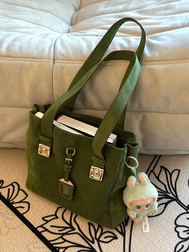 Замшевая сумка-тоут под мышками, женская роскошная сумка-тоут Sensation, зимняя повседневная сумка на плечо, кожаный ремешок, приятная для молодежи
Замшевая сумка-тоут под мышками, женская роскошная сумка-тоут Sensation, зимняя повседневная сумка на плечо, кожаный ремешок, приятная для молодежи