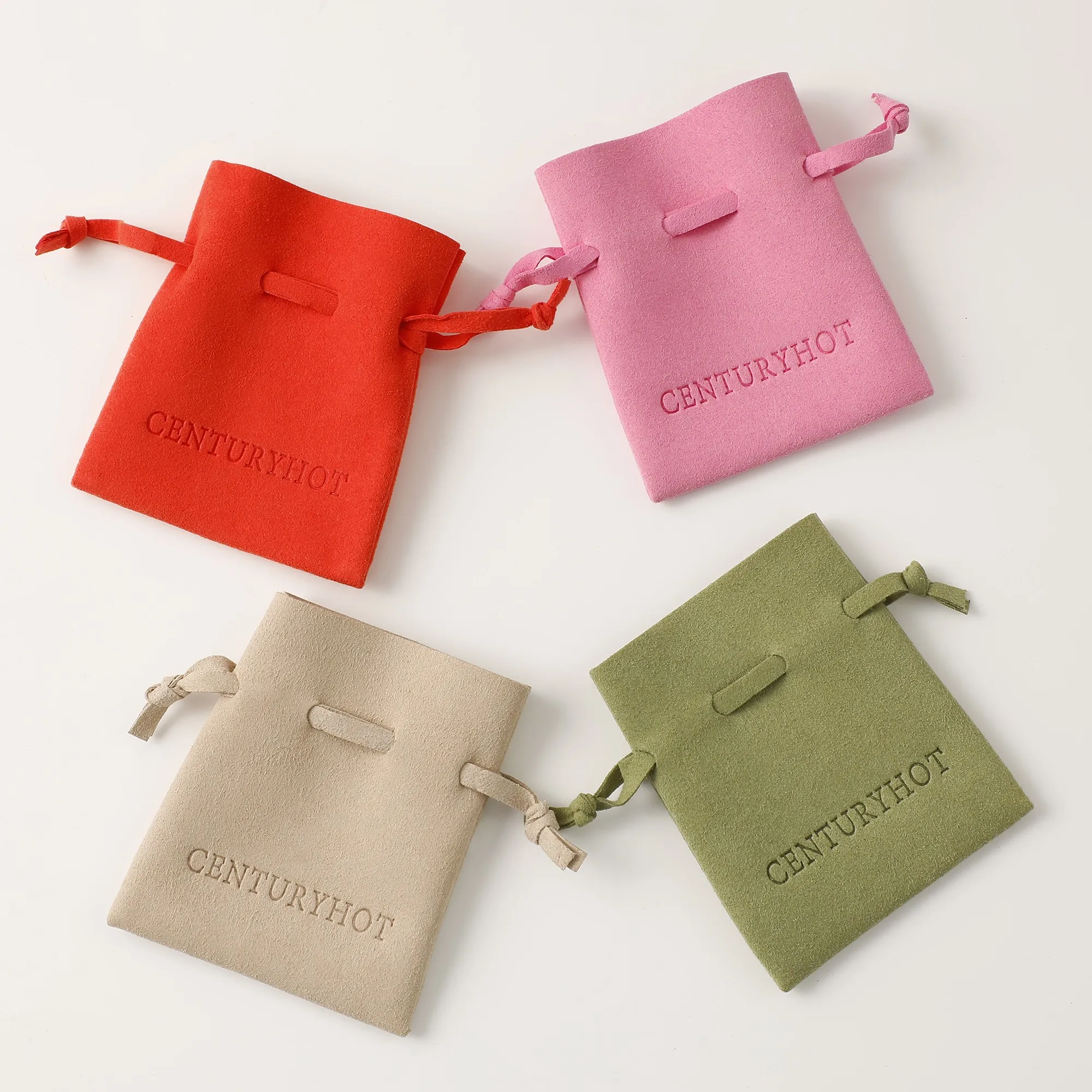 Microfiber pouches for personalized jewelry, triangle drawstring pouches with your logo, ring pouches, earring pouches, necklace
Microfiber pouches for personalized jewelry, triangle drawstring pouches with your logo, ring pouches, earring pouches, necklace