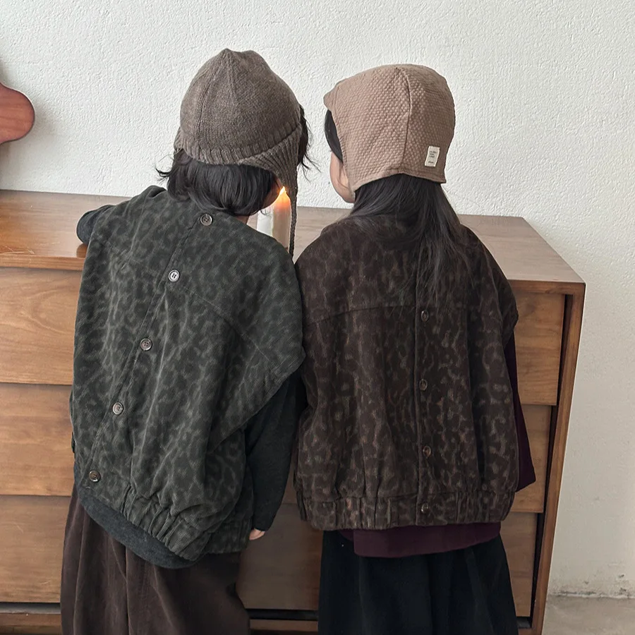 Children's 2025 Children's Autumn New Collection Leopard Pattern Vest Baby Forest Vintage Vest Jacket
Children's 2025 Children's Autumn New Collection Leopard Pattern Vest Baby Forest Vintage Vest Jacket