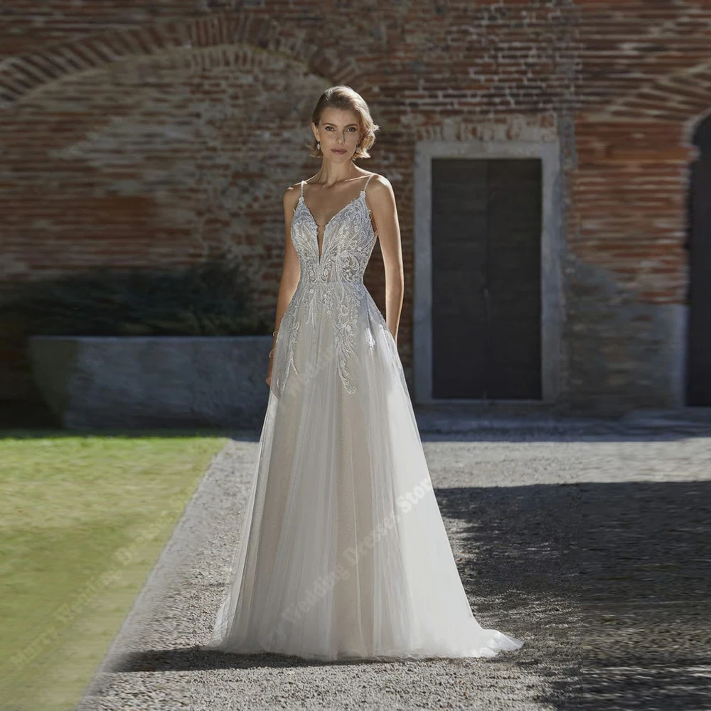 2025 Elegant Women's Wedding Dresses Sexy V-Neck A-Line Tulle Bridal Gowns Engagement Banquet Princess Party Robes Mariage Femme
2025 Elegant Women's Wedding Dresses Sexy V-Neck A-Line Tulle Bridal Gowns Engagement Banquet Princess Party Robes Mariage Femme
