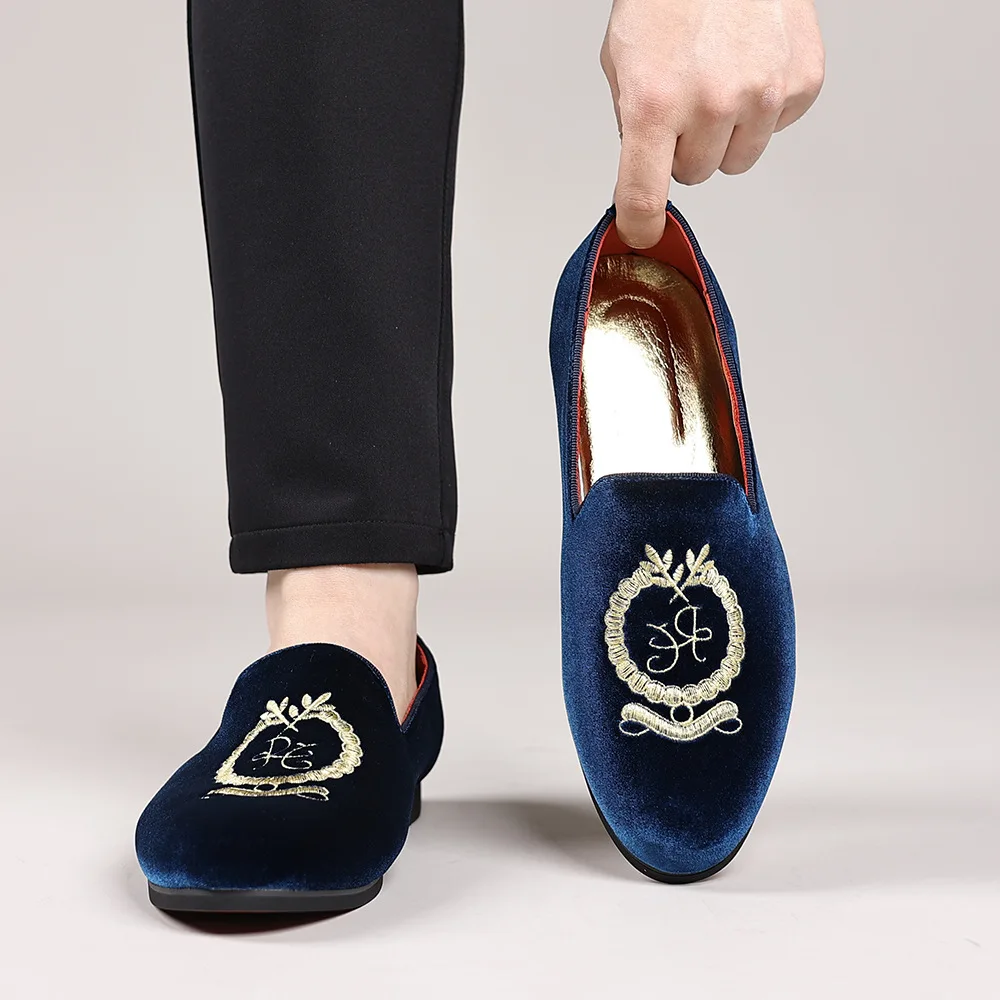 Men's New Slip-On Loafers Embroidered Upper Pointed Toe British Style Casual Dress Shoes Plus Size Available Sneakers for Men
Men's New Slip-On Loafers Embroidered Upper Pointed Toe British Style Casual Dress Shoes Plus Size Available Sneakers for Men