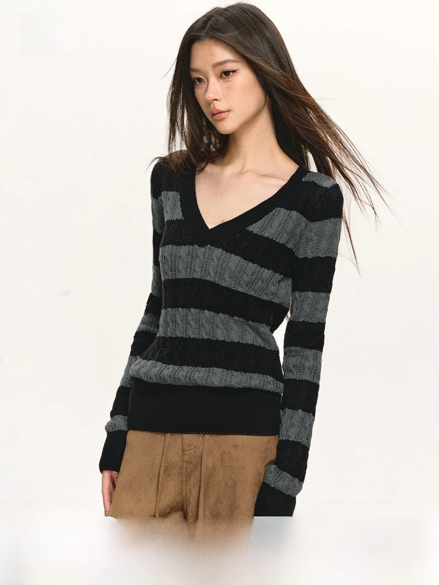 Warm V-ne Striped Sweater Women's Slim Fit Base irt Spring Anna Aneae Casual Sle Long Sve Regular Length Girl's Sweater
Warm V-ne Striped Sweater Women's Slim Fit Base irt Spring Anna Aneae Casual Sle Long Sve Regular Length Girl's Sweater