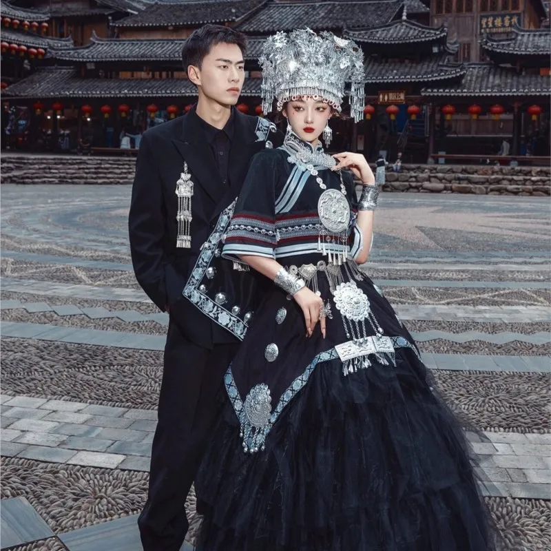 Black ethnic costume cake dress evening gown design performance costume photography
Black ethnic costume cake dress evening gown design performance costume photography