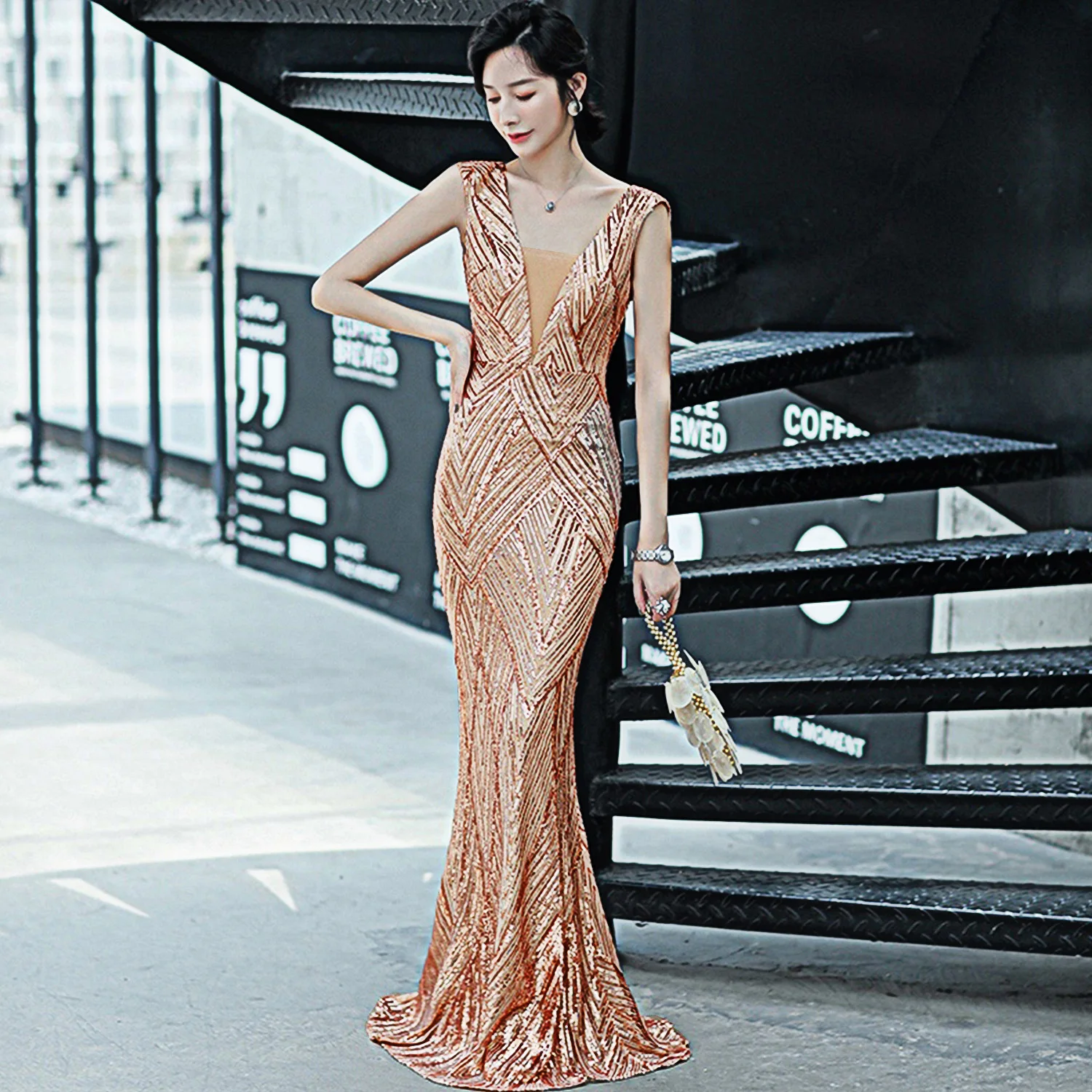 Evening Dress Women's Sequined Car Show Room Celebration Exhibition Etiquette Annual Meeting Host Fishtail Long Dress
Evening Dress Women's Sequined Car Show Room Celebration Exhibition Etiquette Annual Meeting Host Fishtail Long Dress