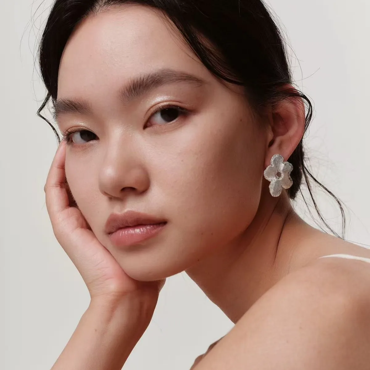 Jenny&dave Jewelry Necklace Necklaces For Women Ribbon Woven Hollow Flower Necklace Simple And Fashionable Long Necklace
Jenny&dave Jewelry Necklace Necklaces For Women Ribbon Woven Hollow Flower Necklace Simple And Fashionable Long Necklace