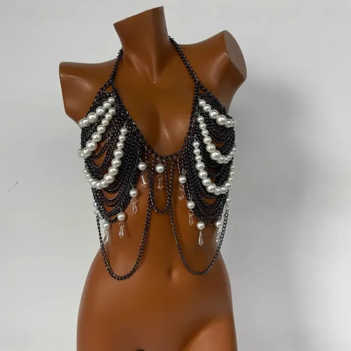 Trendy Black Metal Chain with Pearl Fashion Splicing Halter Neck Tank Top Body Chain
Trendy Black Metal Chain with Pearl Fashion Splicing Halter Neck Tank Top Body Chain