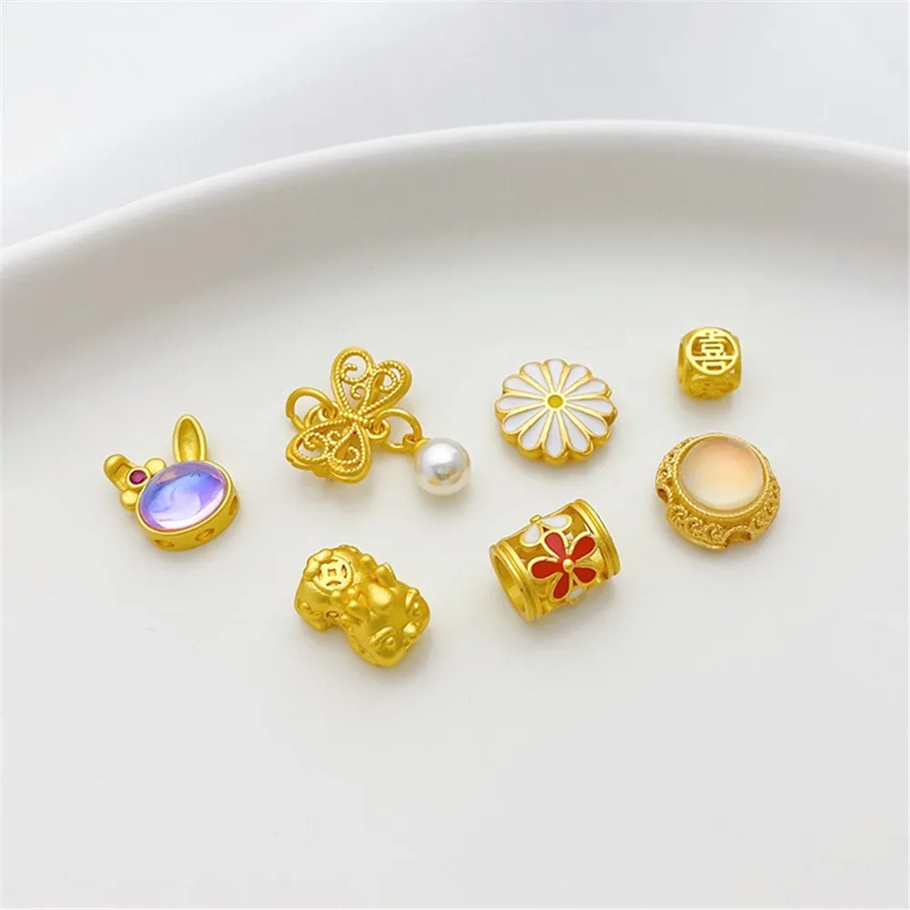 Ancient Method Golden Rabbit Daisy Lucky for Wealth Pixiu Bucket Beads Scattered Beads DIY Bracelet Necklace Jewelry Accessories
Ancient Method Golden Rabbit Daisy Lucky for Wealth Pixiu Bucket Beads Scattered Beads DIY Bracelet Necklace Jewelry Accessories