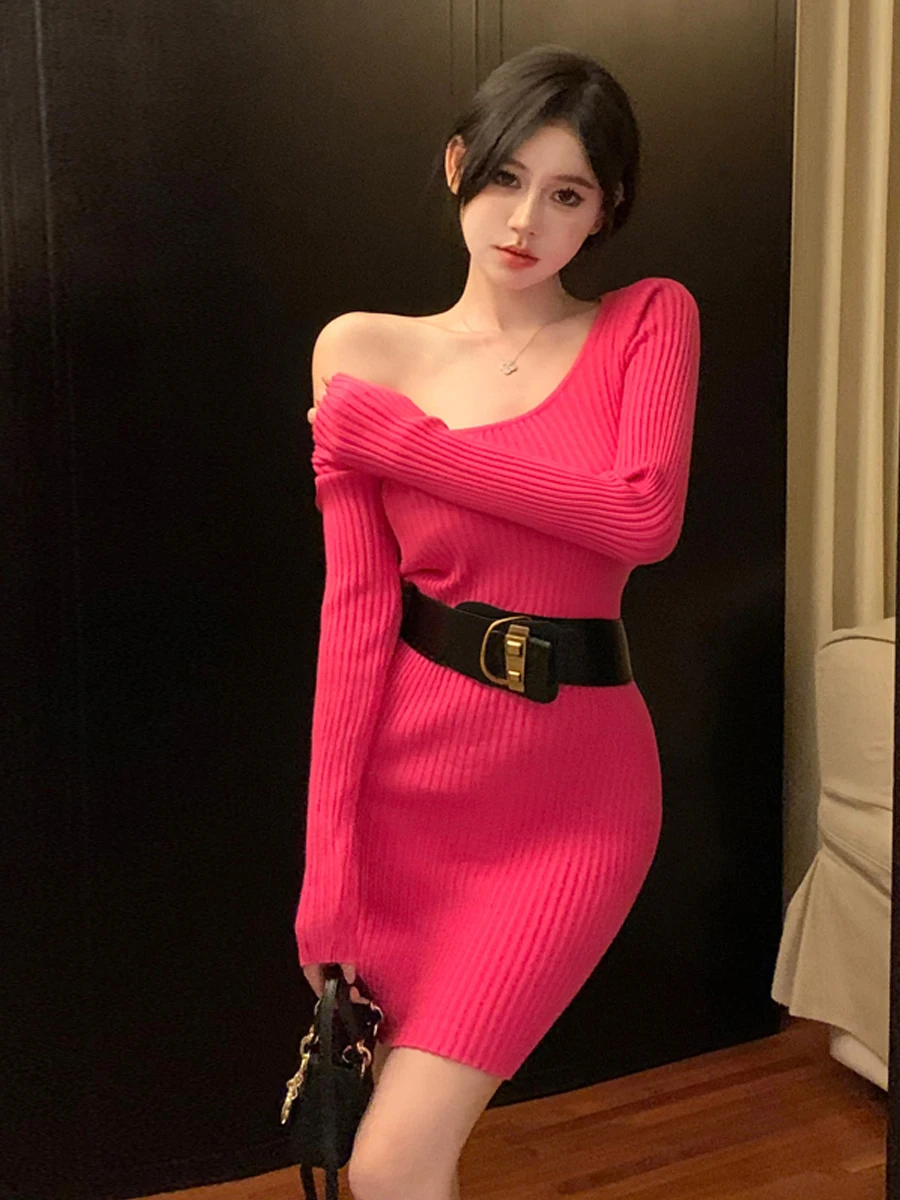 Sexy Low Cut U Neck Knitted Dress Highlighting Body Shape Long Sleeve Base Layer Dress Revealing Clavicle Short Skirt
Sexy Low Cut U Neck Knitted Dress Highlighting Body Shape Long Sleeve Base Layer Dress Revealing Clavicle Short Skirt