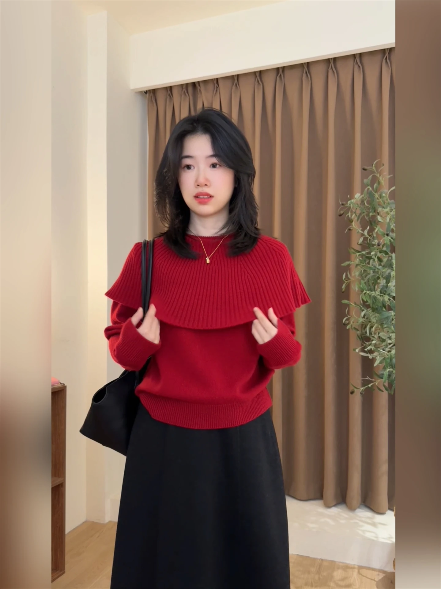 Women's Woolen round Ne Cape Sweater Soft Sle Long Sve Fake Two-Piece Design Winter Warm Top for New Year
Women's Woolen round Ne Cape Sweater Soft Sle Long Sve Fake Two-Piece Design Winter Warm Top for New Year