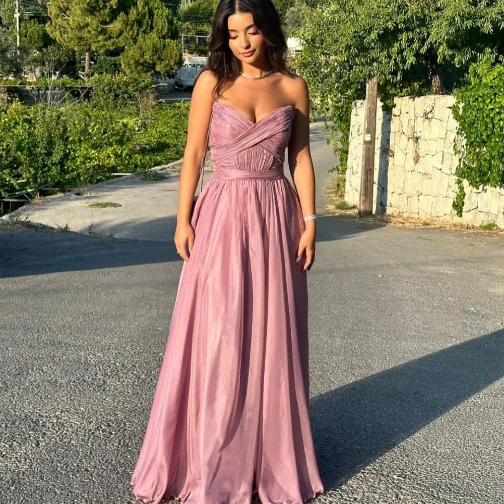 Customized Modern Style Elegant Pleat Straight Strapless Long Dresses Bespoke Occasion Dresses High Quality Sizes Available
Customized Modern Style Elegant Pleat Straight Strapless Long Dresses Bespoke Occasion Dresses High Quality Sizes Available