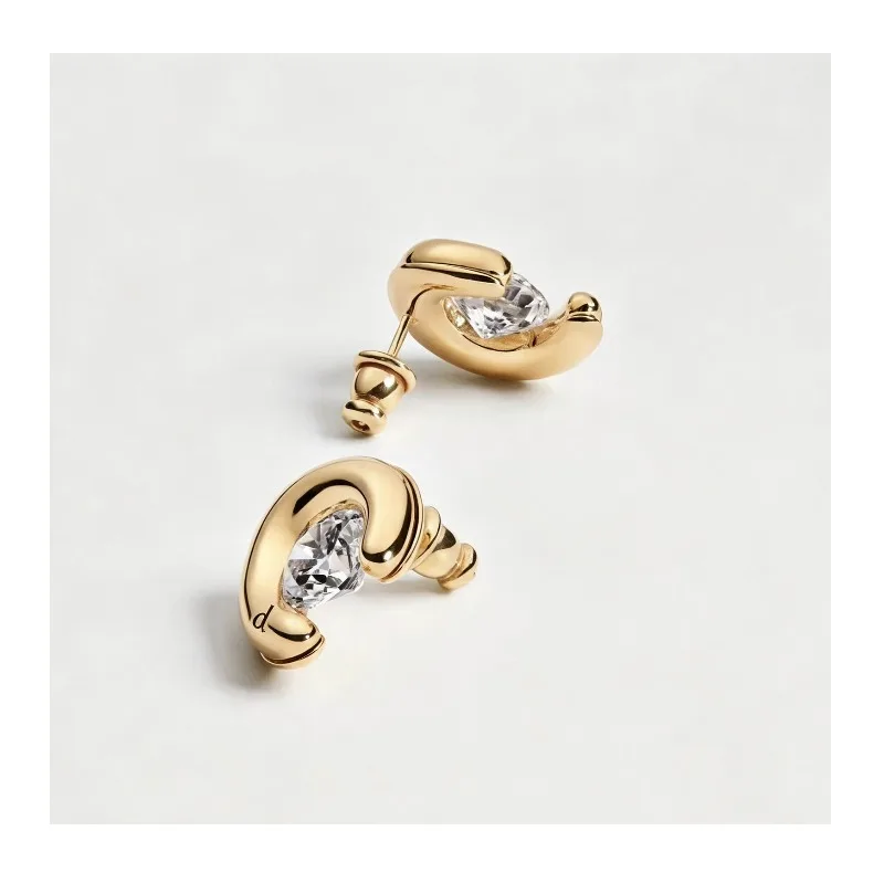 New Letter Stud Earrings Women's Earrings Light Luxury High-end Metal Inlaid Crystal Earrings Commuter Ears
New Letter Stud Earrings Women's Earrings Light Luxury High-end Metal Inlaid Crystal Earrings Commuter Ears