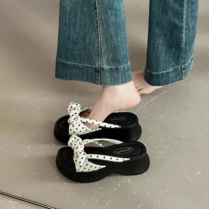 Slimming Knot Polka Dot Sandals Women's Summer Thick Bottom Heightening Casual Vacation Style Slip-On Shoes
Slimming Knot Polka Dot Sandals Women's Summer Thick Bottom Heightening Casual Vacation Style Slip-On Shoes