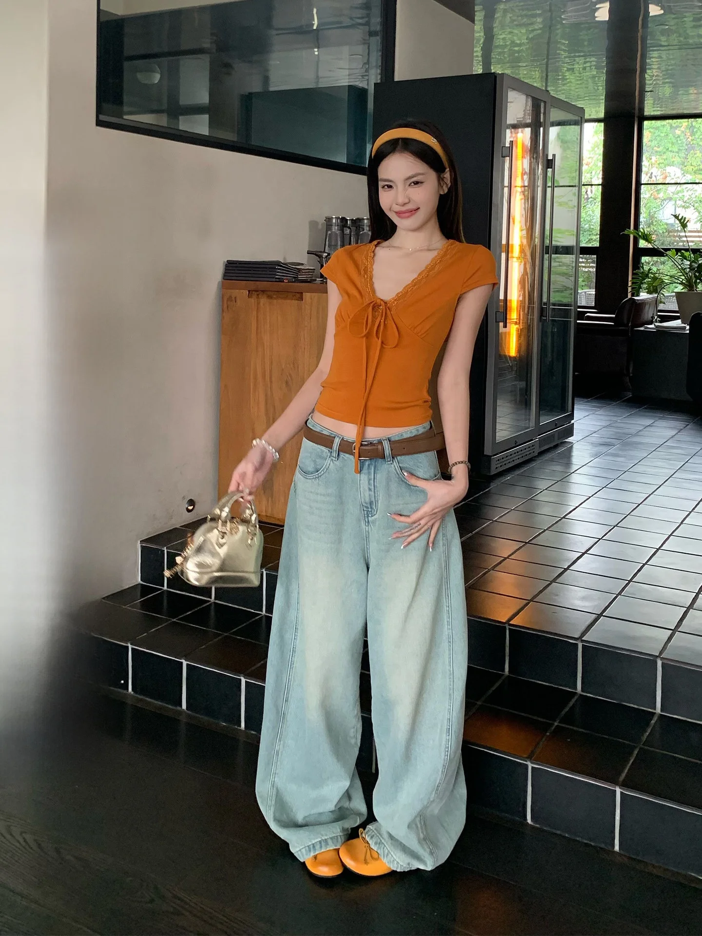 Loose High Waist Straight Leg Light Blue Denim Jeans Women's Summer New Style Casual Wide Leg Pants Comfortable Casual Wear
Loose High Waist Straight Leg Light Blue Denim Jeans Women's Summer New Style Casual Wide Leg Pants Comfortable Casual Wear