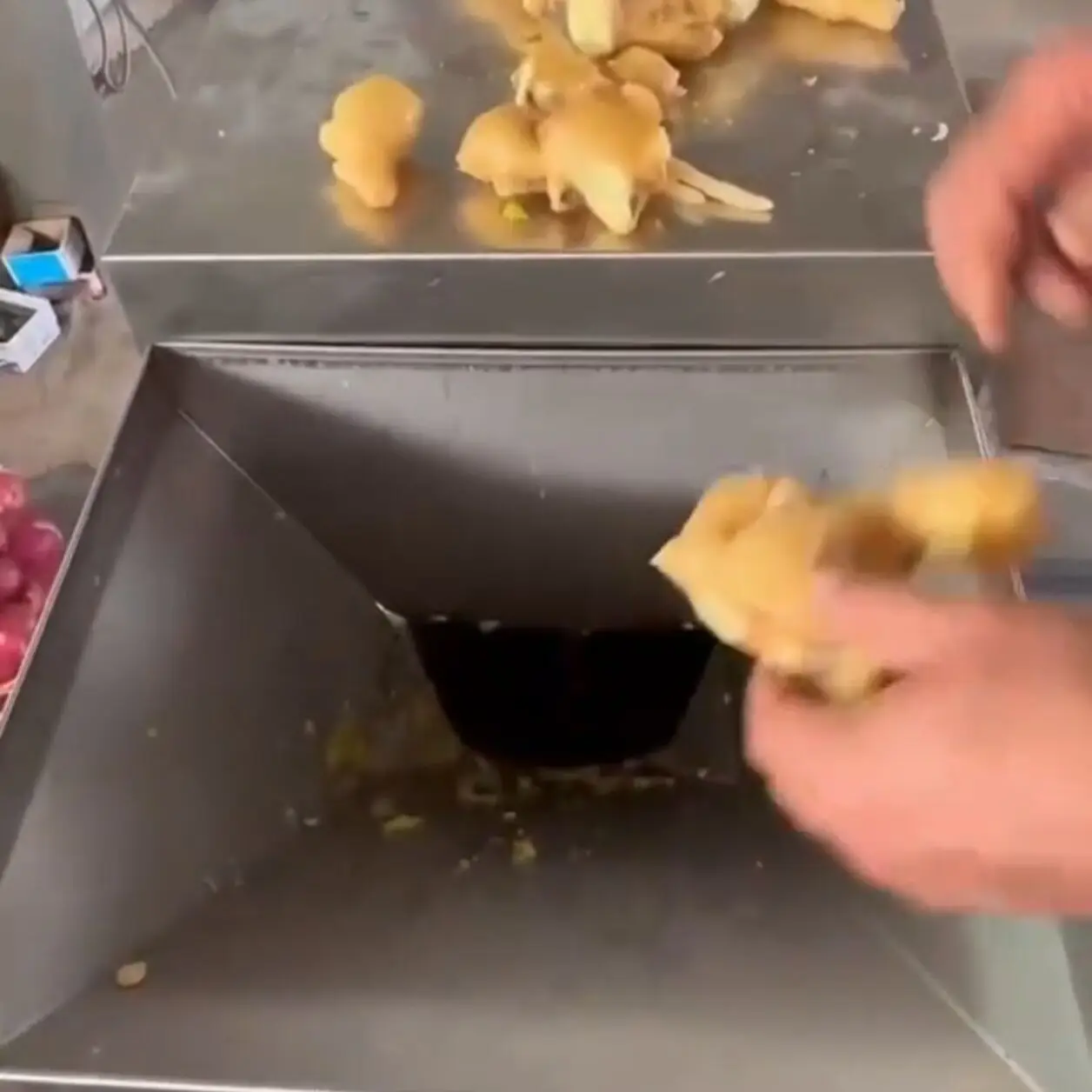 Машина для измельчения и приготовления пасты из чили, имбиря, чеснока, свежих фруктов и овощей для домашнего использования
Машина для измельчения и приготовления пасты из чили, имбиря, чеснока, свежих фруктов и овощей для домашнего использования