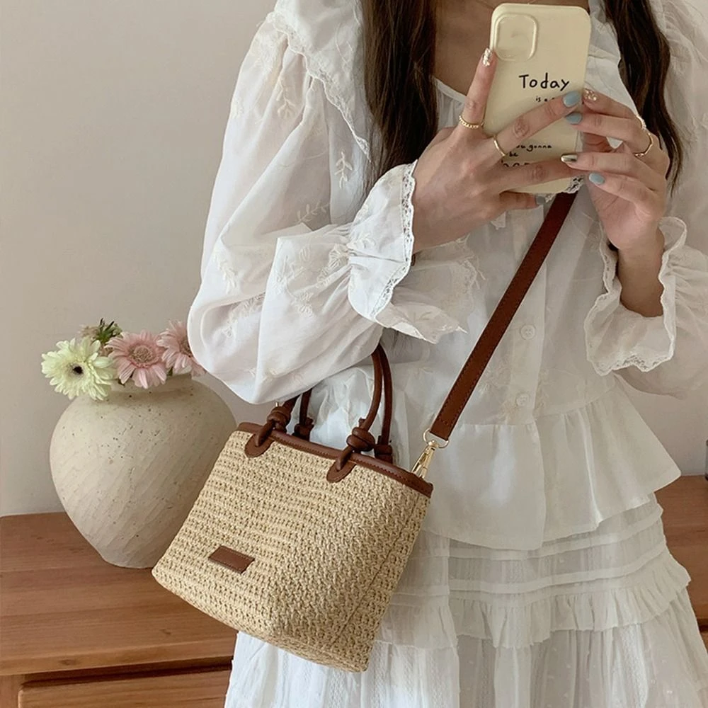 Casual Summer Weave Straw Bag Bohemian Vacation Beach Straw Bag Leisure Crossbody Women's Bucket Bag Ladies/Girls
Casual Summer Weave Straw Bag Bohemian Vacation Beach Straw Bag Leisure Crossbody Women's Bucket Bag Ladies/Girls
