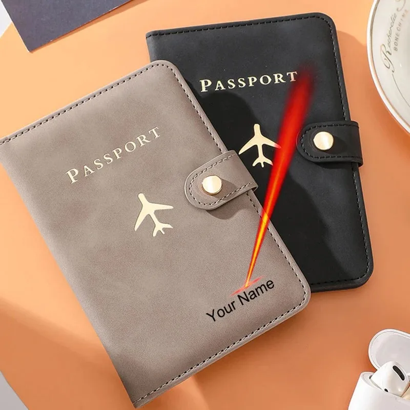 Обложка для паспорта с индивидуальным именем, модный дизайн в стиле самолета, персонализированный текст, держатель для паспорта, мужской и женский чехол, кошелек для проездных документов
Обложка для паспорта с индивидуальным именем, модный дизайн в стиле самолета, персонализированный текст, держатель для паспорта, мужской и женский чехол, кошелек для проездных документов