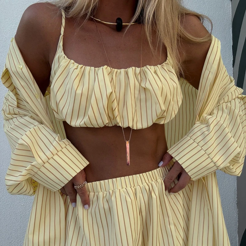 Fashion Long Sleeved Loose Outfits Striped Print Summer Three Piece Sets Casual Lapel Shirt + Strapless Top + Shorts Beach Suit
Fashion Long Sleeved Loose Outfits Striped Print Summer Three Piece Sets Casual Lapel Shirt + Strapless Top + Shorts Beach Suit