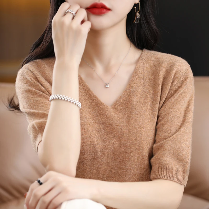 Женский вязаный свитер V-Ne ort Sve Spring 2025 с воротником-сердечком f Sve Base irt Внутренняя одежда для поездок на работу Sle Regular ... 
Женский вязаный свитер V-Ne ort Sve Spring 2025 с воротником-сердечком f Sve Base irt Внутренняя одежда для поездок на работу Sle Regular ...
