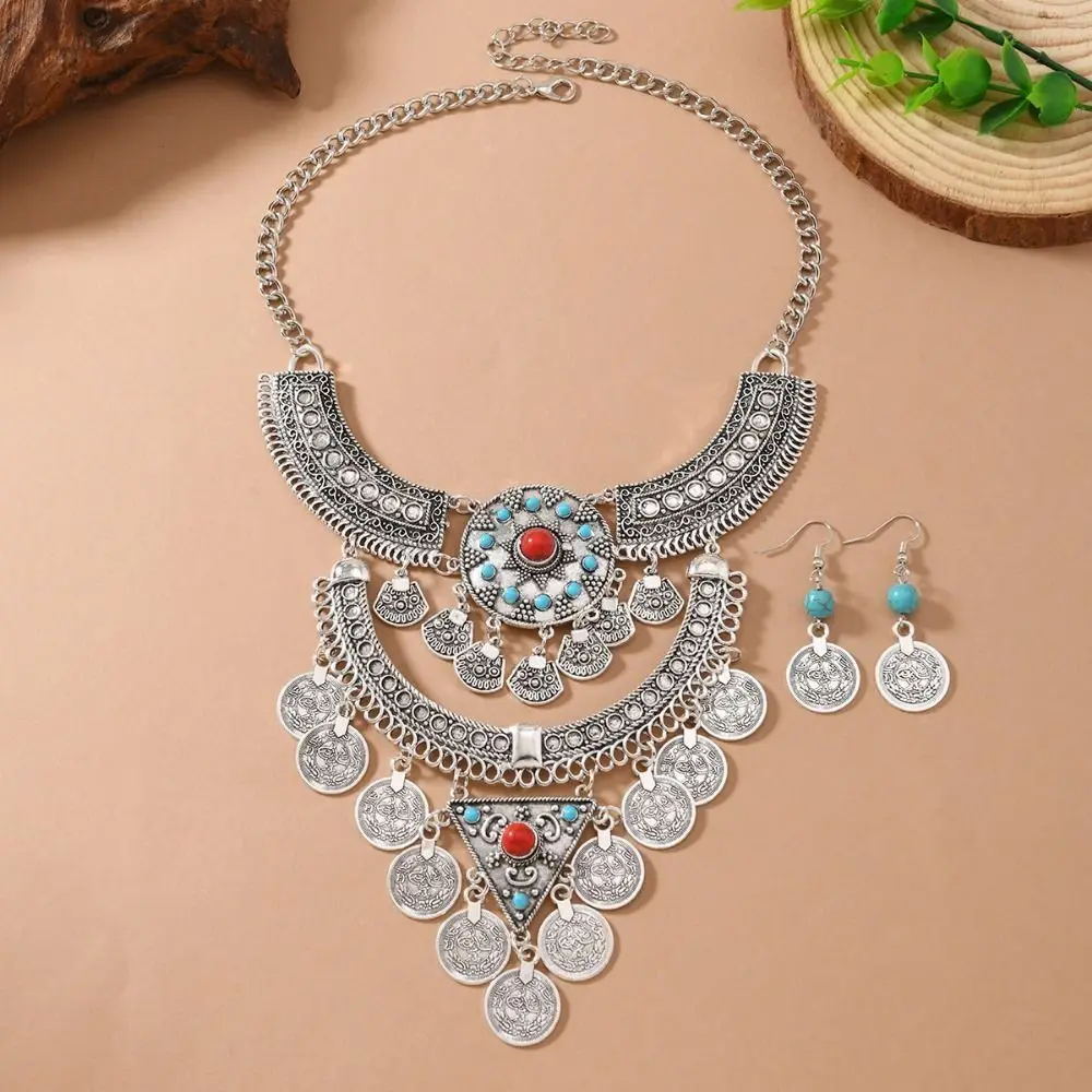Vintage Turquoise Tassel Necklace Earrings Exquisite Bohemia Ethnic Style Jewelry Set Exaggerated Alloy Neck Jewelry Festival
Vintage Turquoise Tassel Necklace Earrings Exquisite Bohemia Ethnic Style Jewelry Set Exaggerated Alloy Neck Jewelry Festival
