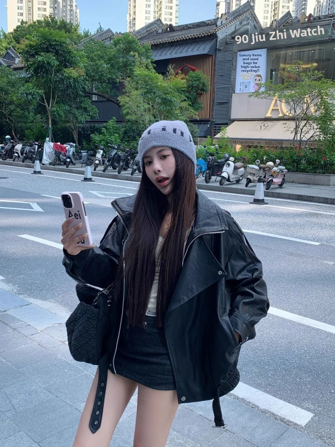 2026Y2K high-end retro motorcycle leather jacket women's spring and autumn versatile design leather jacket trend
2026Y2K high-end retro motorcycle leather jacket women's spring and autumn versatile design leather jacket trend