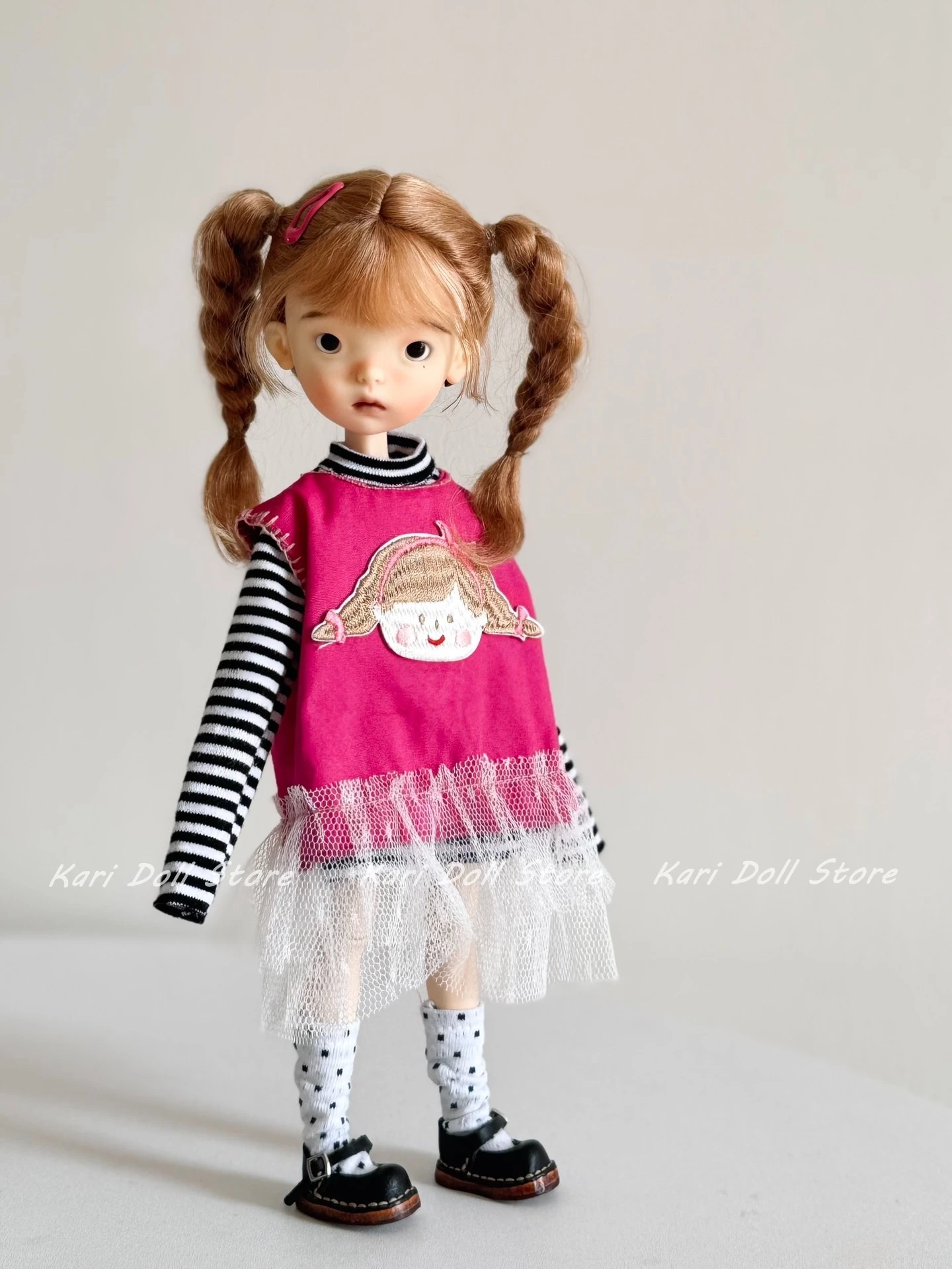 Kari Doll Clothes and skirts dressPink vest and striped base shirt for Landazz Landoudou Doll
Kari Doll Clothes and skirts dressPink vest and striped base shirt for Landazz Landoudou Doll