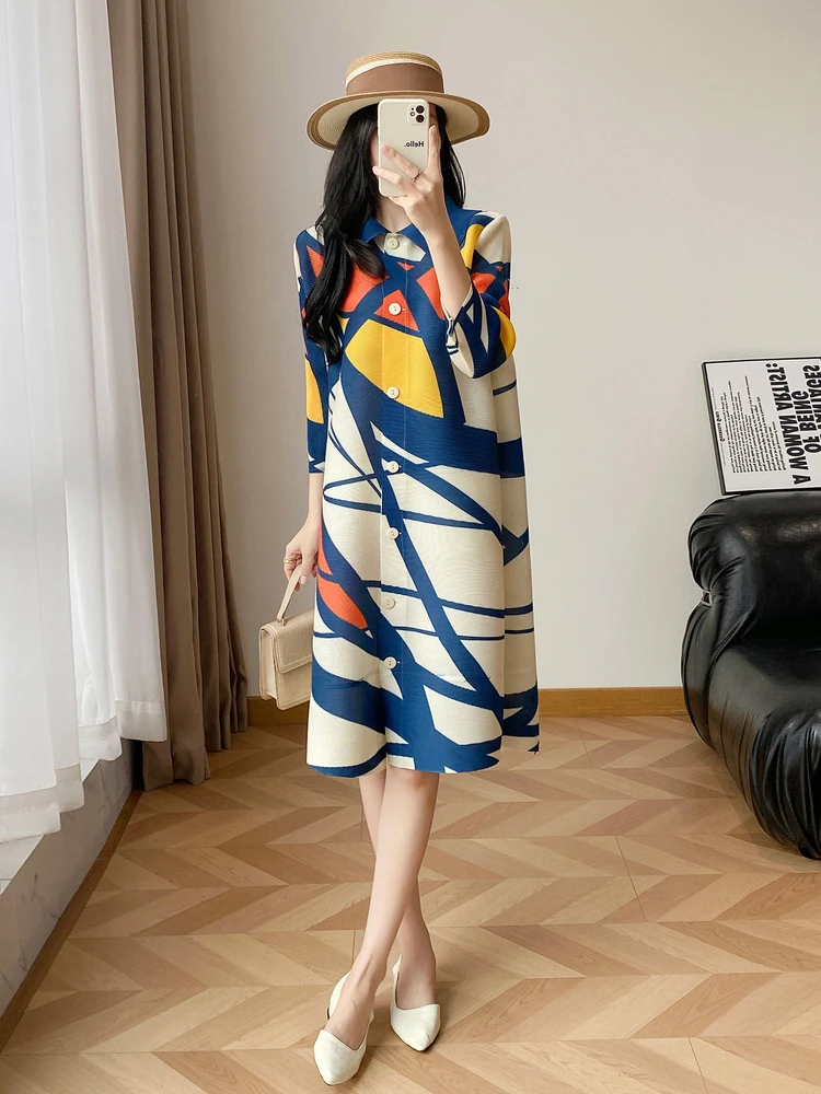 Three-pleat Women's Dress Loose Fit Casual Style Blue And White Contrast Color Print Mid-length Slimming Skirt Polyester Fabric
Three-pleat Women's Dress Loose Fit Casual Style Blue And White Contrast Color Print Mid-length Slimming Skirt Polyester Fabric