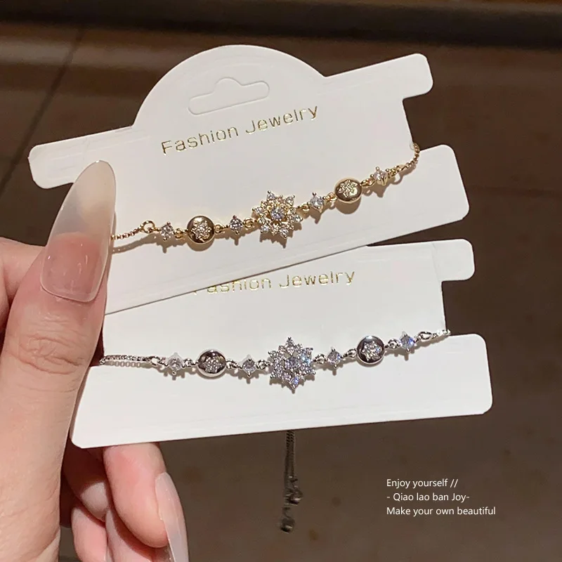 2026 Adjustable Snowflake & Floral CZ Bracelet, Korean-inspired Dainty Design, Everyday Stackable Gift for Women
2026 Adjustable Snowflake & Floral CZ Bracelet, Korean-inspired Dainty Design, Everyday Stackable Gift for Women