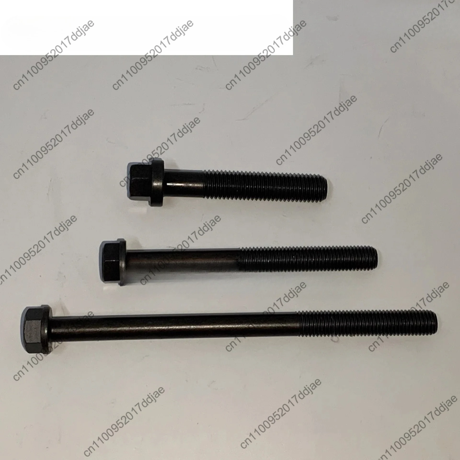 10 шт. Применимые детали двигателя 4BT 6BT5.9 оригинальный болт длины головки блока цилиндров C3920780
10 шт. Применимые детали двигателя 4BT 6BT5.9 оригинальный болт длины головки блока цилиндров C3920780