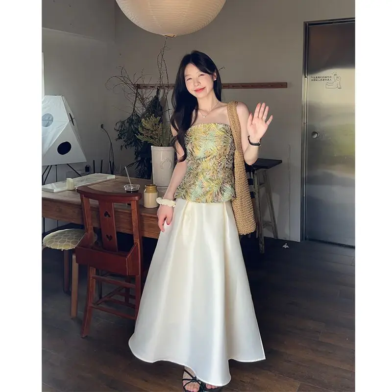 New Chinese Style Women Suit Heavy Industry Embroidered Slim Bra Tube Top Summer High Waist A-line Long Skirt Two Piece Set
New Chinese Style Women Suit Heavy Industry Embroidered Slim Bra Tube Top Summer High Waist A-line Long Skirt Two Piece Set