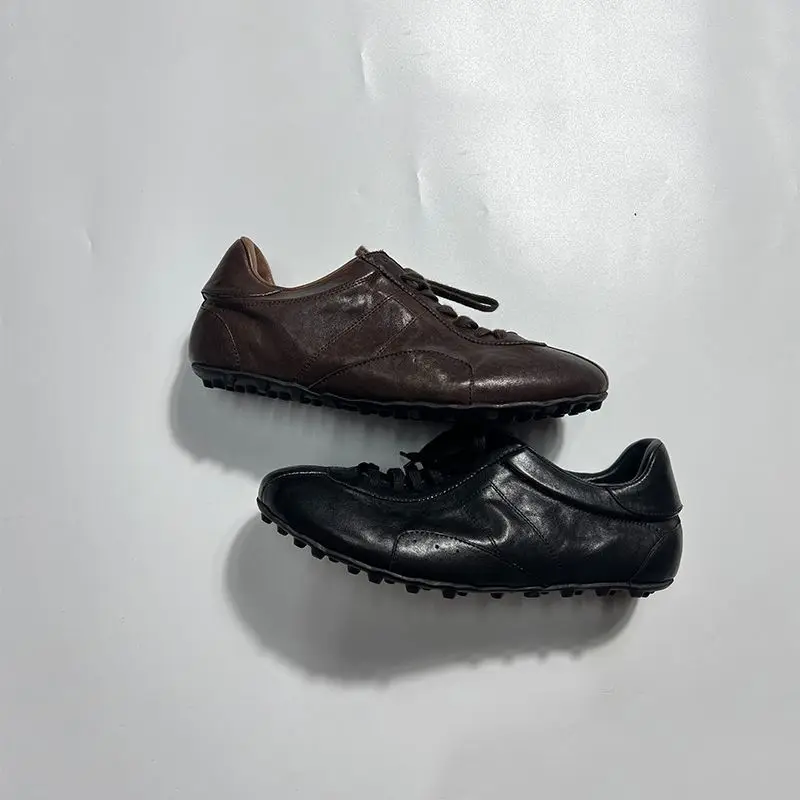 Lightweight Retro Men's Sneakers Flat Bottom Deqin Classic Agan Shoes British Style Casual Outdoor Hiking Commuting
Lightweight Retro Men's Sneakers Flat Bottom Deqin Classic Agan Shoes British Style Casual Outdoor Hiking Commuting