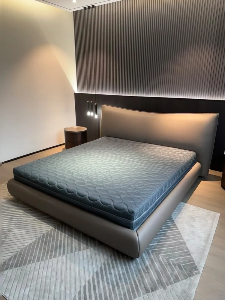 Italian Minimalist Large Flat Modern Minimalist First Layer Cowhide Master Bedroom Double Light Luxury Marriage Bed
Italian Minimalist Large Flat Modern Minimalist First Layer Cowhide Master Bedroom Double Light Luxury Marriage Bed