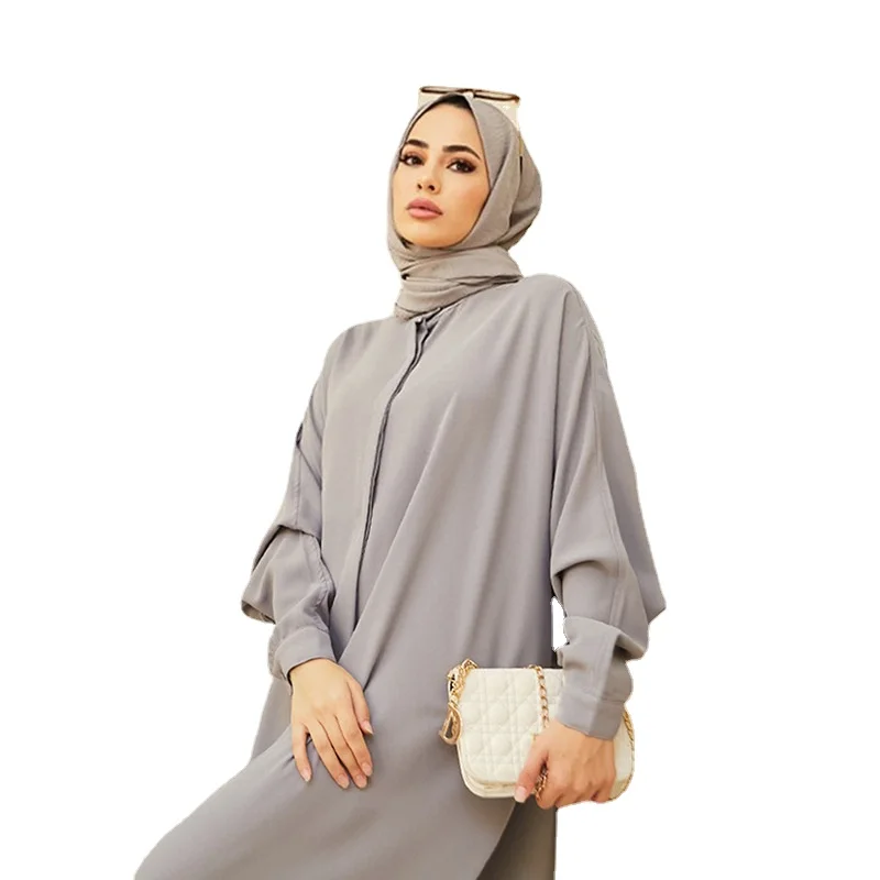 New Muslim Abaya for Women Wears on Casual Occasion Muslim Abaya Dubai Dress Clothing Muslim Fashion with Bat Sleeve Length
New Muslim Abaya for Women Wears on Casual Occasion Muslim Abaya Dubai Dress Clothing Muslim Fashion with Bat Sleeve Length