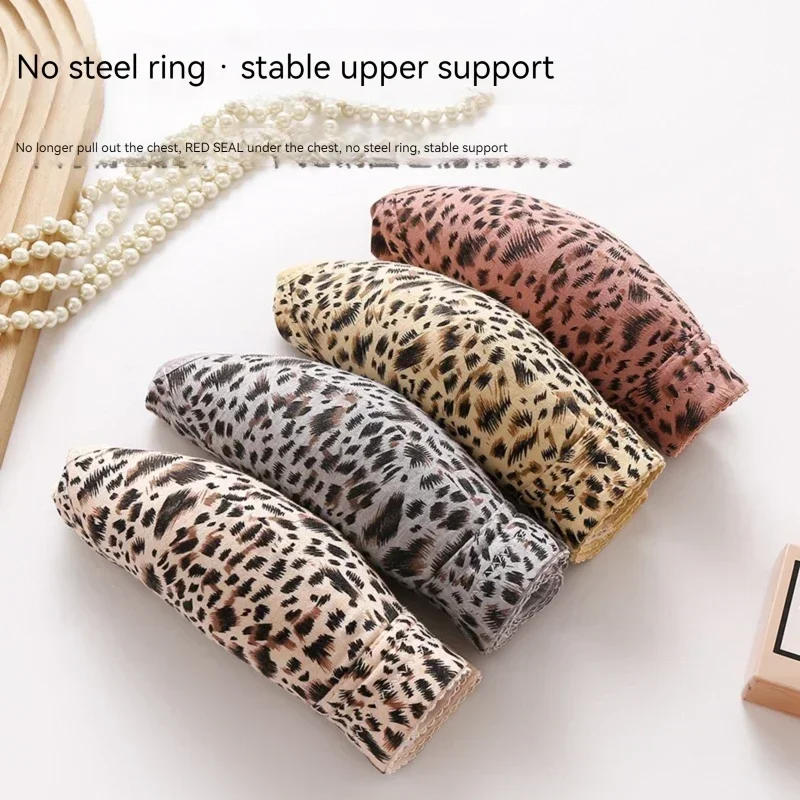 Женское нижнее белье Four Seasons с леопардовым узором, сексуальное нижнее белье с открытой пряжкой спереди, удобный бюстгальтер без стального обруча, антипровисающий
Женское нижнее белье Four Seasons с леопардовым узором, сексуальное нижнее белье с открытой пряжкой спереди, удобный бюстгальтер без стального обруча, антипровисающий