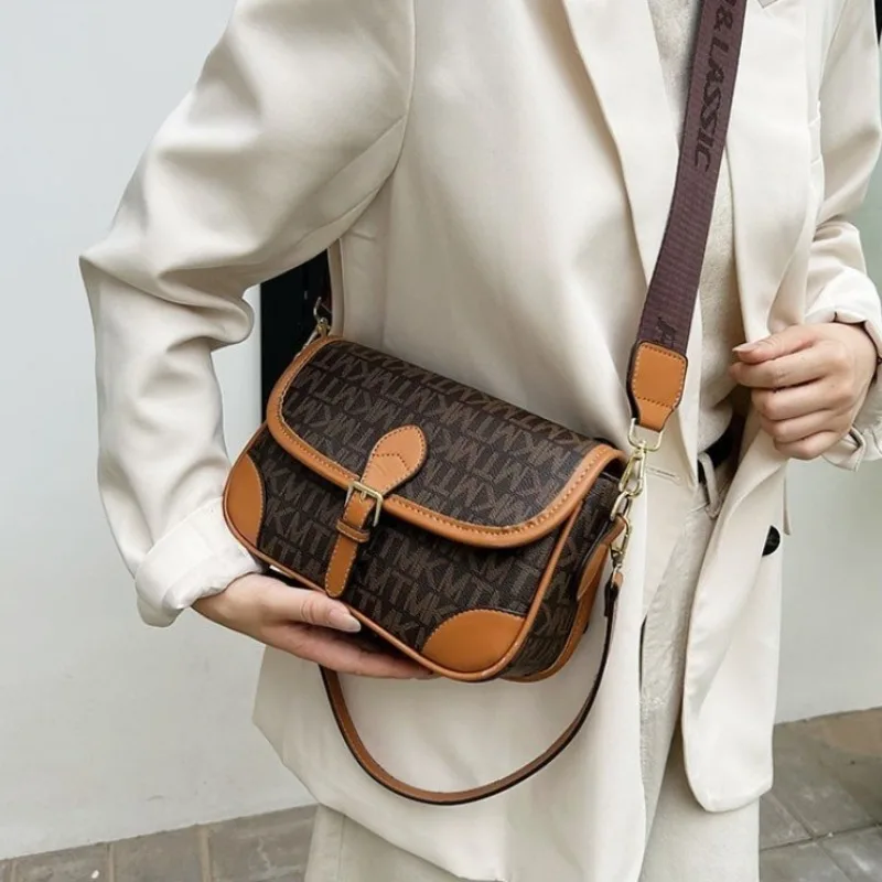 New Arrival Ladies Bag With Convertible Wristlet Option Underarm Shoulder Bag For Evening Out Versatility
New Arrival Ladies Bag With Convertible Wristlet Option Underarm Shoulder Bag For Evening Out Versatility