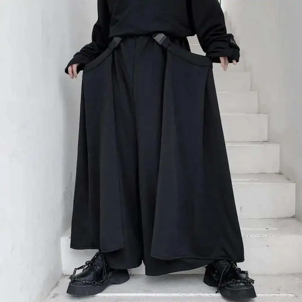 Men's New Pants Trend Detachable New Summer Patchwork Men's Personality Dark Classic Fashion Design Super Loose Large Size Pants
Men's New Pants Trend Detachable New Summer Patchwork Men's Personality Dark Classic Fashion Design Super Loose Large Size Pants