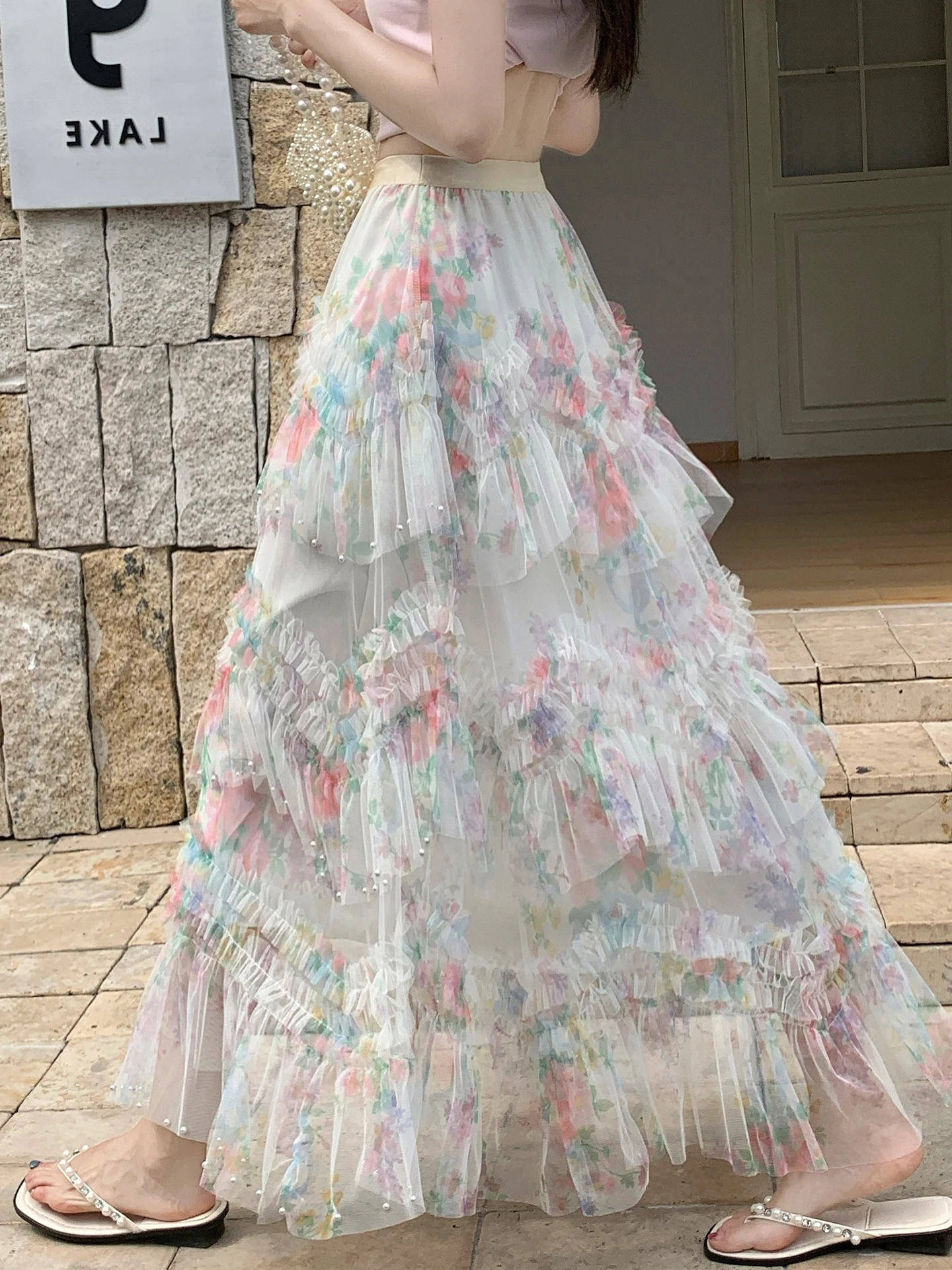 Beautiful Layered Floral Cake Skirt Puffy Summer Gentle Uneven Beaded Net Half Skirt Long Skirt Women's Sweet Style High Wais...
Beautiful Layered Floral Cake Skirt Puffy Summer Gentle Uneven Beaded Net Half Skirt Long Skirt Women's Sweet Style High Wais...