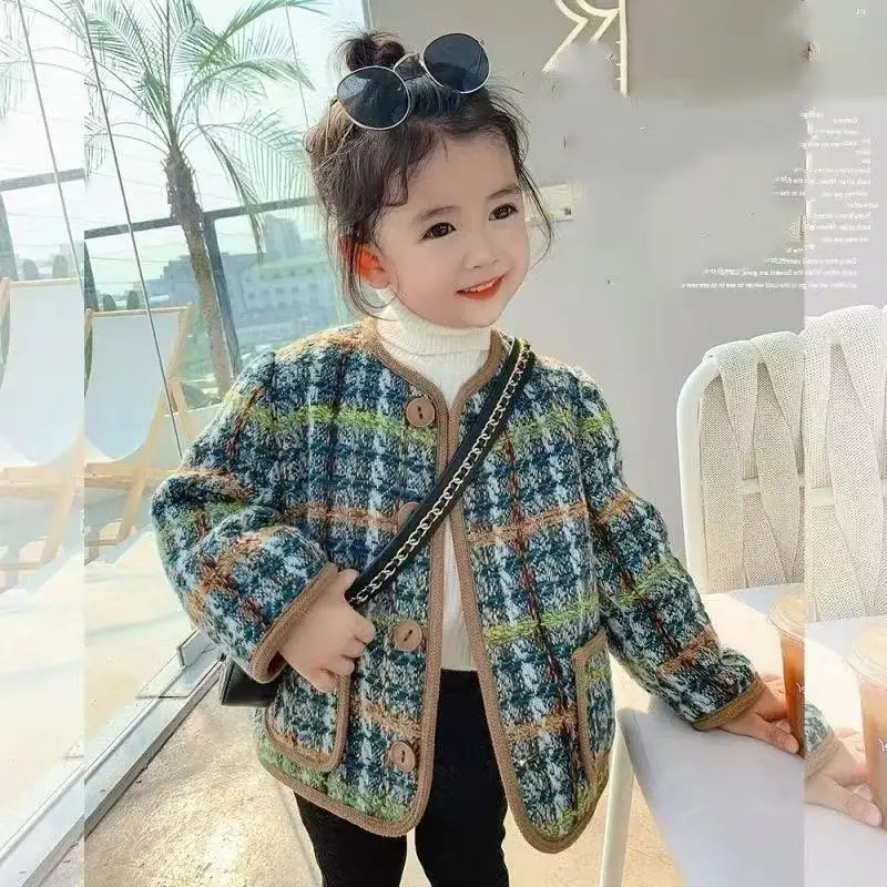 2-7 Years Girls' Jacket Spring and Autumn Korean Children's Cotton Jacket Warm Round Neck Plaid Coat 90-140cm 
2-7 Years Girls' Jacket Spring and Autumn Korean Children's Cotton Jacket Warm Round Neck Plaid Coat 90-140cm