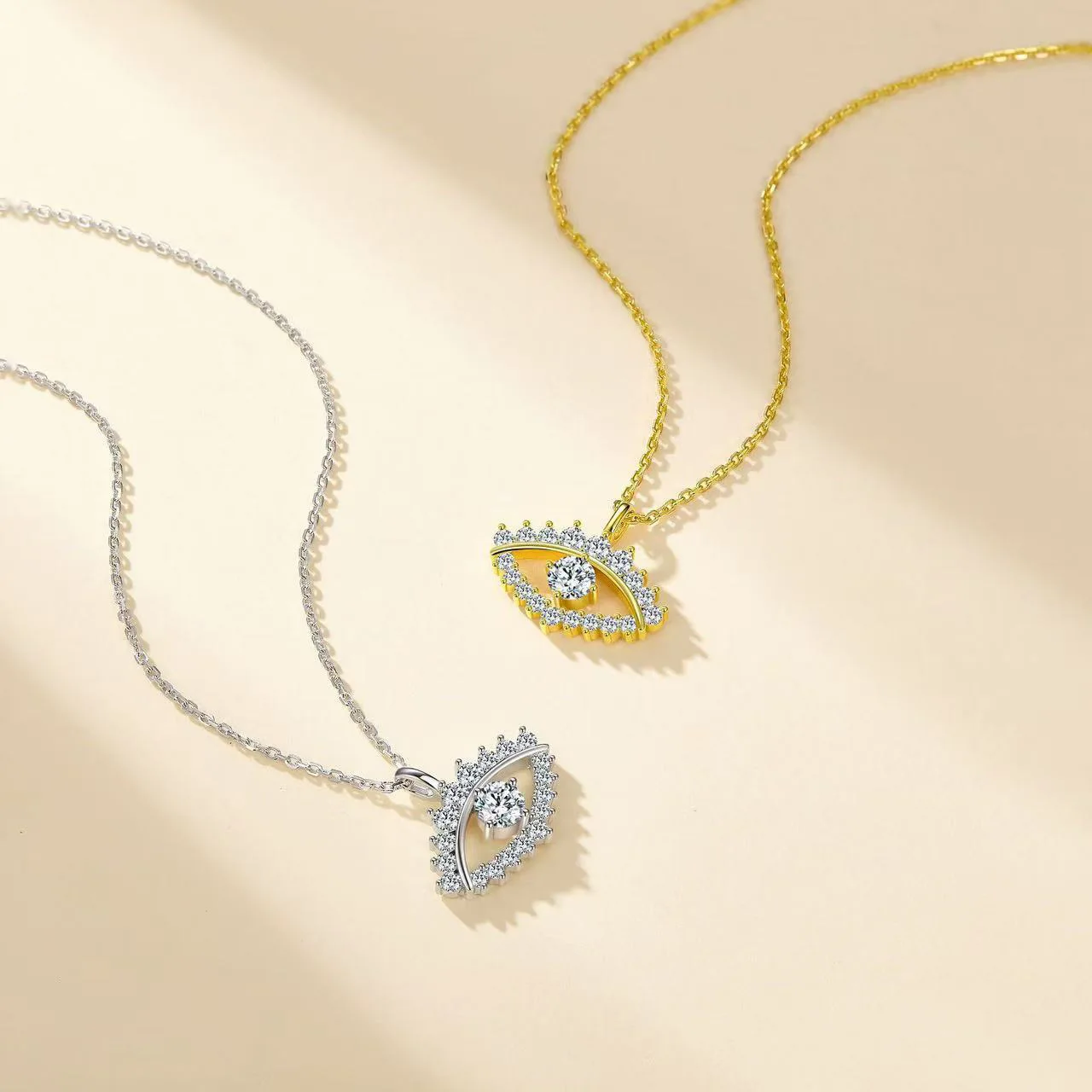 S925 Silver Plated 18K White Gold Moissanite Diamond Devil's Eye Pendant 1.0ct for women
S925 Silver Plated 18K White Gold Moissanite Diamond Devil's Eye Pendant 1.0ct for women