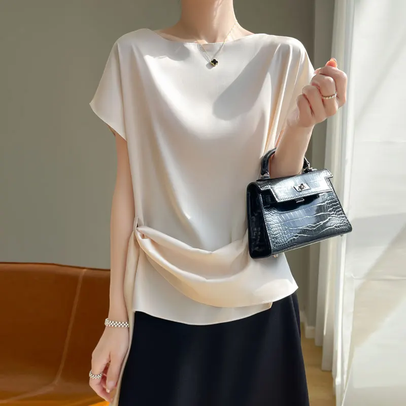 2025 Spring/Summer New One Word Neck Women's Drawn Fold T-shirt Acetate Satin Solid Color Loose and Slim Fashion Top
2025 Spring/Summer New One Word Neck Women's Drawn Fold T-shirt Acetate Satin Solid Color Loose and Slim Fashion Top
