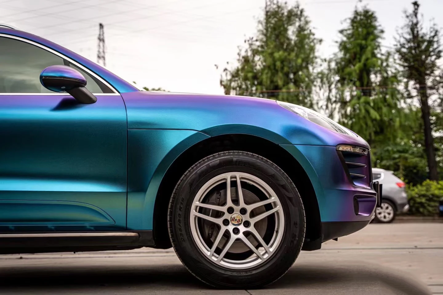 Виниловая пленка из матового металла с градиентом от фиолетового до синего цвета для автомобиля — матовая отделка, защита автомобильного пальто
Виниловая пленка из матового металла с градиентом от фиолетового до синего цвета для автомобиля — матовая отделка, защита автомобильного пальто