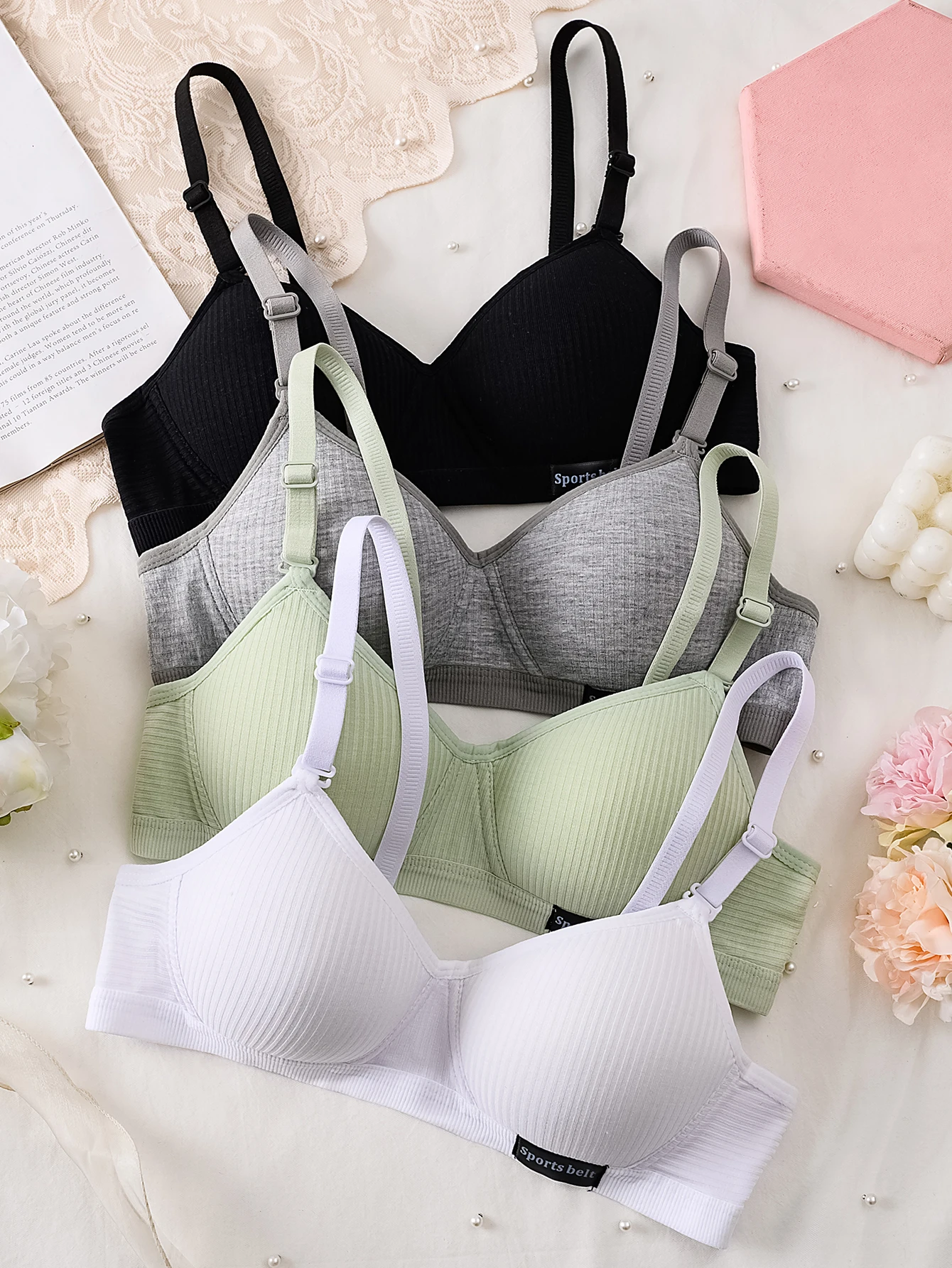 4 pcs girls' bras, alphabet patch detail, non-wire bras, development cup, anti-sagging, push-up, comfortable bras
4 pcs girls' bras, alphabet patch detail, non-wire bras, development cup, anti-sagging, push-up, comfortable bras