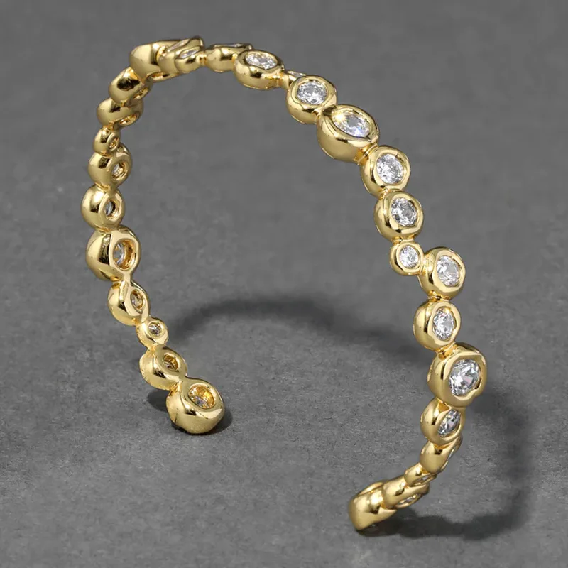 Europe Fashion Water Droplet Round Zircon Necklace Bracelet Luxury Set Woman Top Quality Jewelry
Europe Fashion Water Droplet Round Zircon Necklace Bracelet Luxury Set Woman Top Quality Jewelry