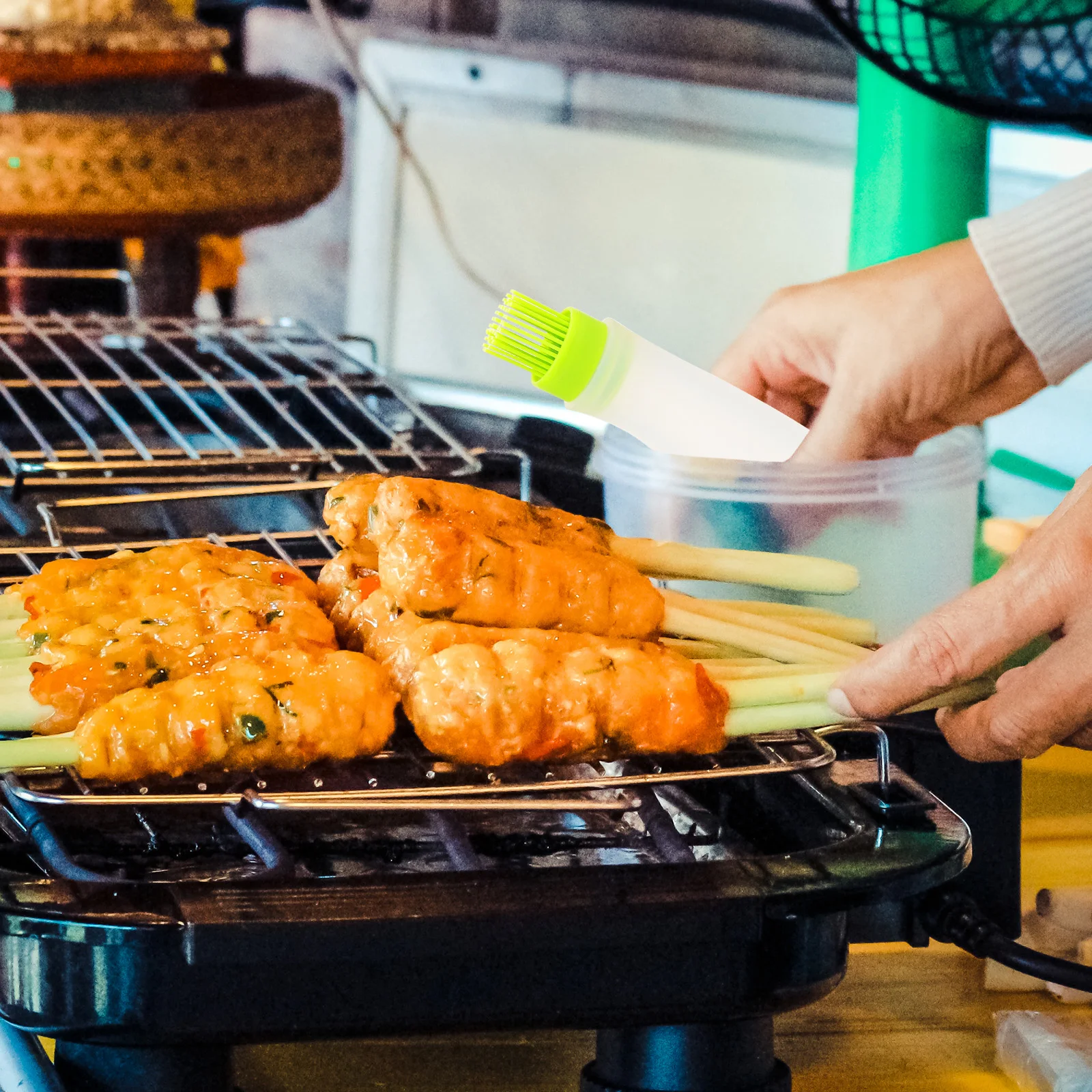 Silicone Oil Brush Bottle With Brush For Cooking Basting Sauce Dispenser Kitchen Gadget Bbq Baking Grilling Olive Oil Tool 
Silicone Oil Brush Bottle With Brush For Cooking Basting Sauce Dispenser Kitchen Gadget Bbq Baking Grilling Olive Oil Tool