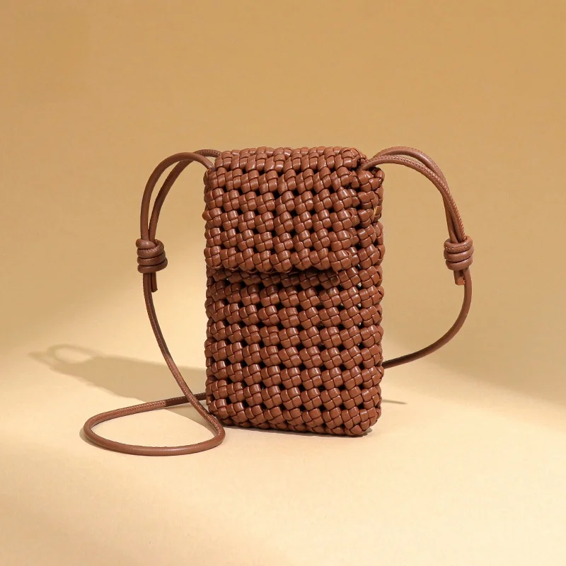 Korean Sle Lightweight Versatile Woven Mobile Phone Bag Single oulder Crossbody Bag Hollow out Design Faionable Accory
Korean Sle Lightweight Versatile Woven Mobile Phone Bag Single oulder Crossbody Bag Hollow out Design Faionable Accory