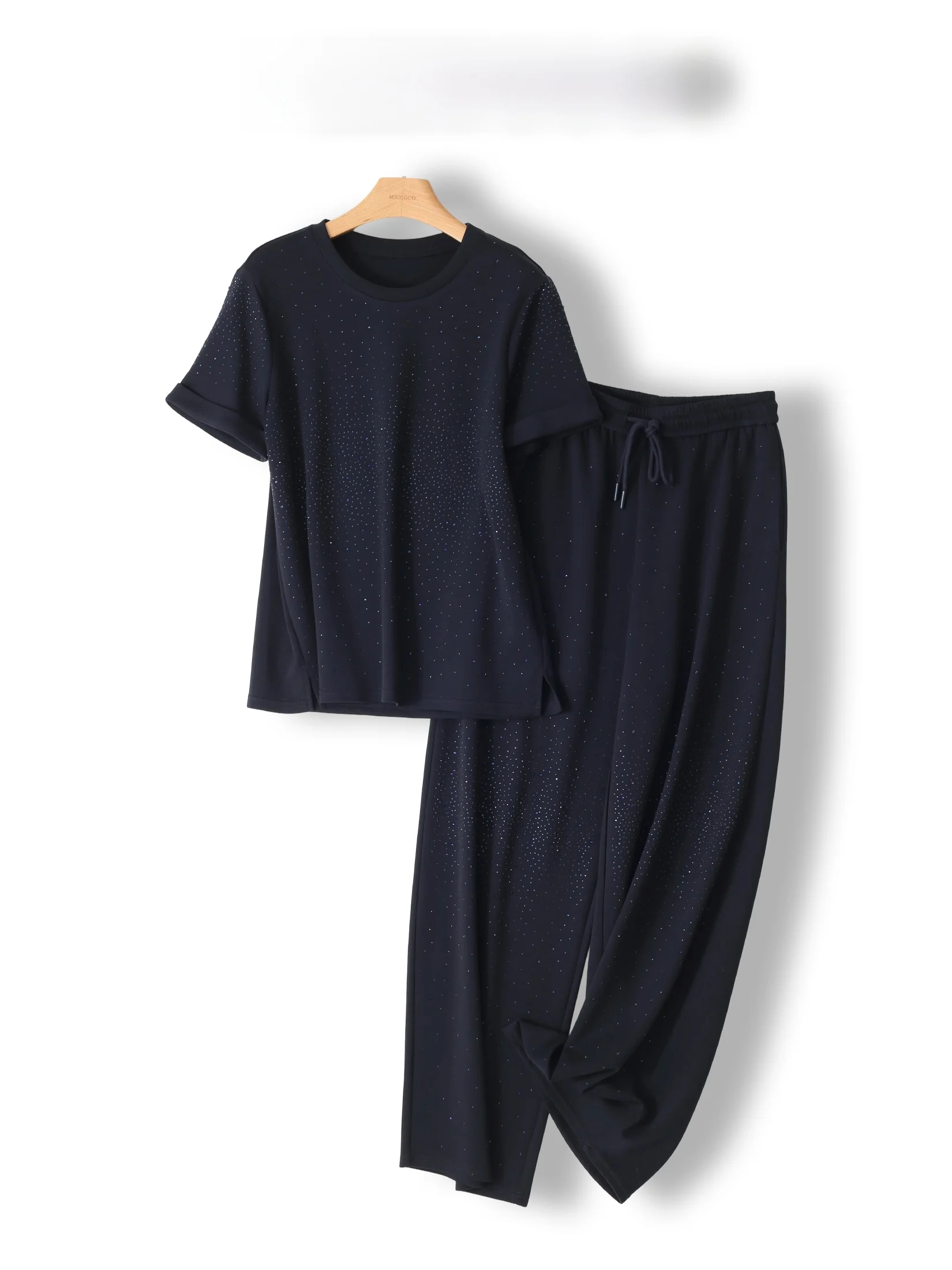 Heavy Duty Rhinestone Loose round Neck Short Sleeve T-Shirt Wide Leg Pants Set Women Two Piece Set Casual Spring Fashion
Heavy Duty Rhinestone Loose round Neck Short Sleeve T-Shirt Wide Leg Pants Set Women Two Piece Set Casual Spring Fashion