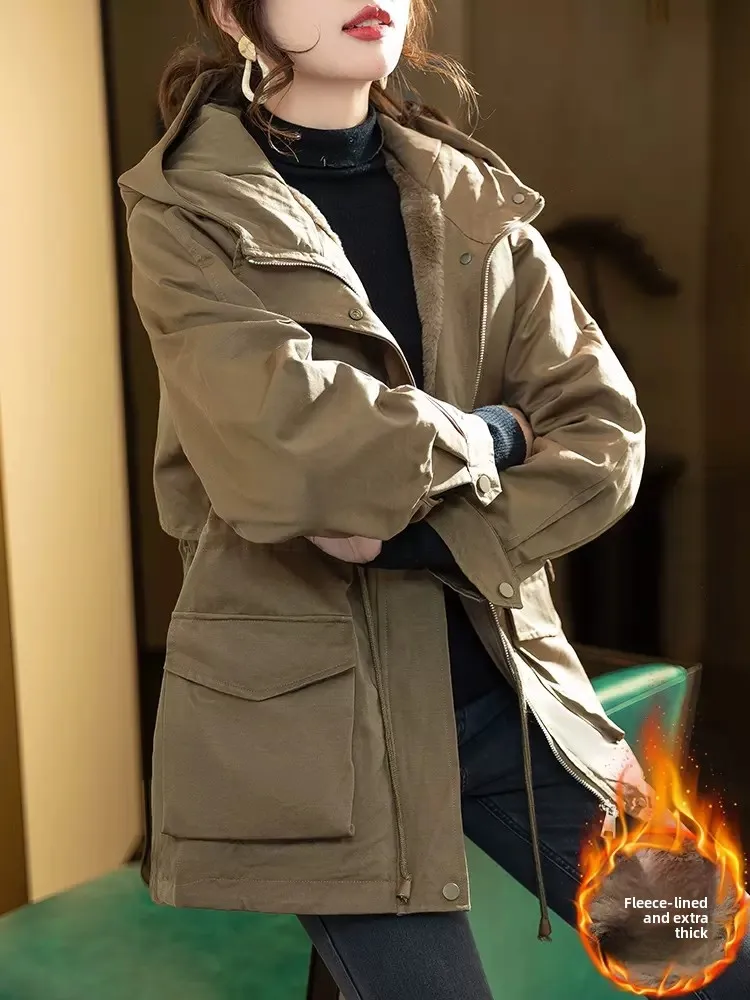 Утепленная хлопковая куртка больших размеров с капюшоном на молнии, длинными рукавами, в корейском стиле, женское пальто для полных женщин, осень-зима
Утепленная хлопковая куртка больших размеров с капюшоном на молнии, длинными рукавами, в корейском стиле, женское пальто для полных женщин, осень-зима