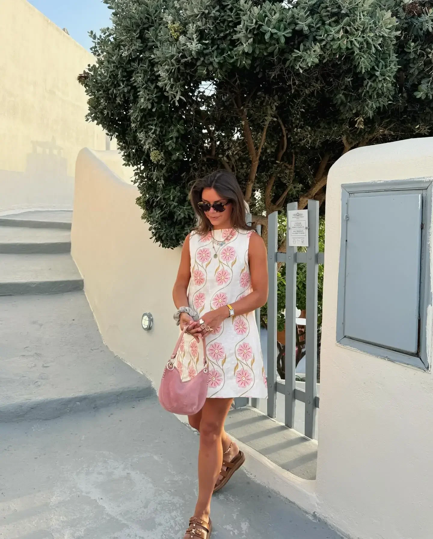 Elegant Flower Print Linen Split Mini Dress Women Fashion O Neck Sleeveless Split Short Dresses 2024 Summer Lady Holiday Robes
Elegant Flower Print Linen Split Mini Dress Women Fashion O Neck Sleeveless Split Short Dresses 2024 Summer Lady Holiday Robes